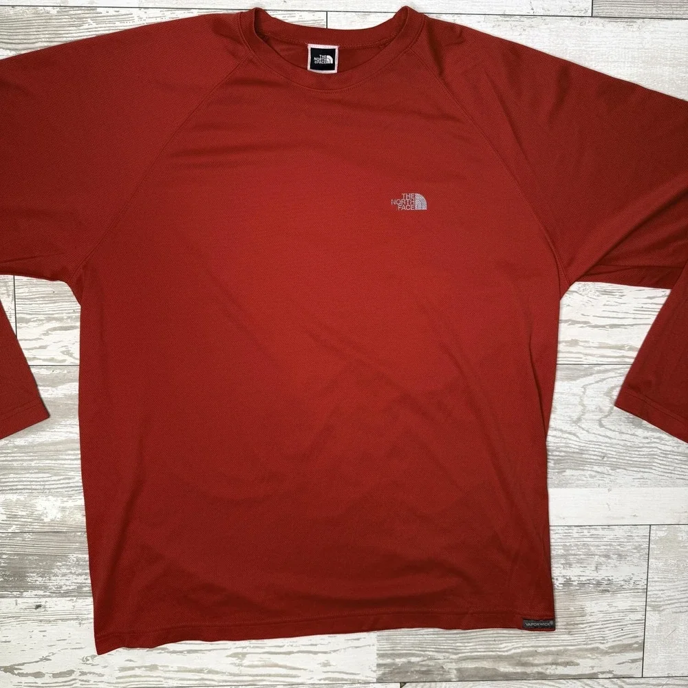 The North Face Shirt Mens Large Red VaporWick Long Sleeve Athletic Top Running